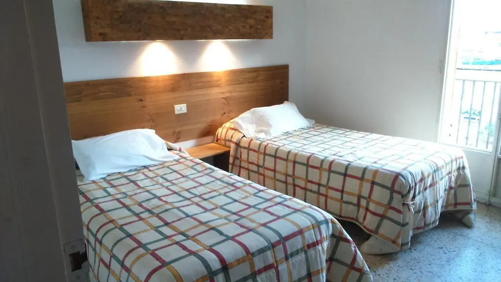 Hotel La Masia Sant Pere Pescador Spain